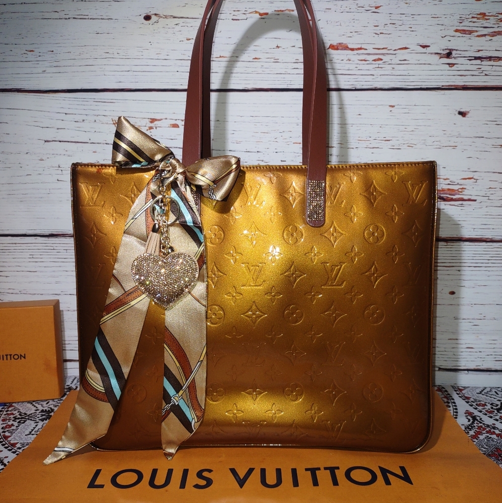 Louis Vuitton Vernis Columbus Tote Bag